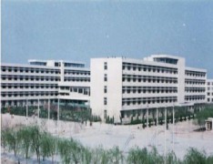  吉林省石油学校