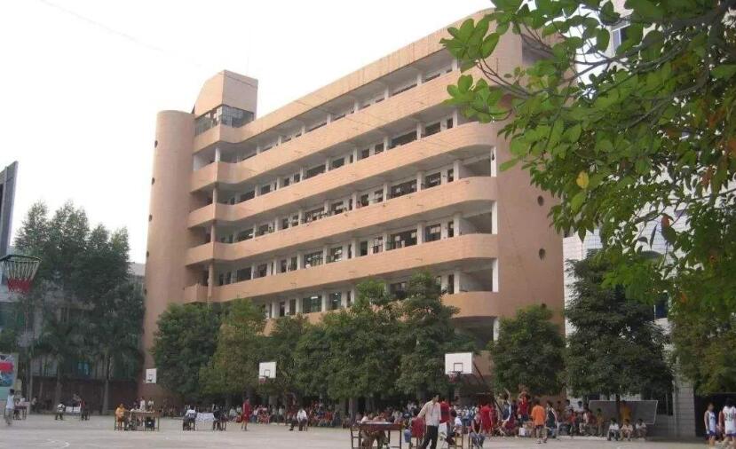  广西商贸技工学校