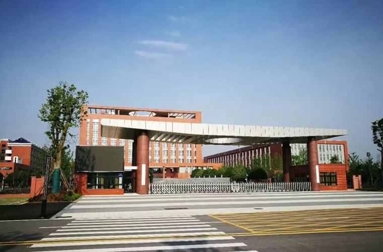 高尔夫球运动与管理（高升专）