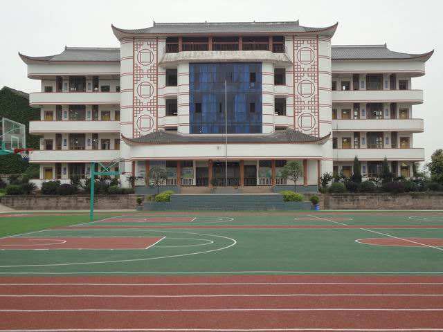  广西经贸高级技工学校