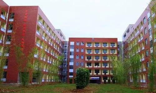  桦甸市职教中心