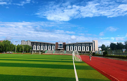  营口技师学院