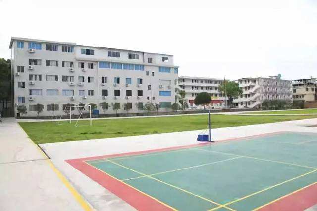  广西电子中等专业学校