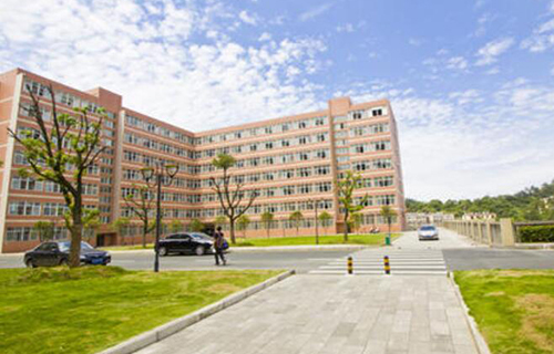  玉林市模具制造技术学校