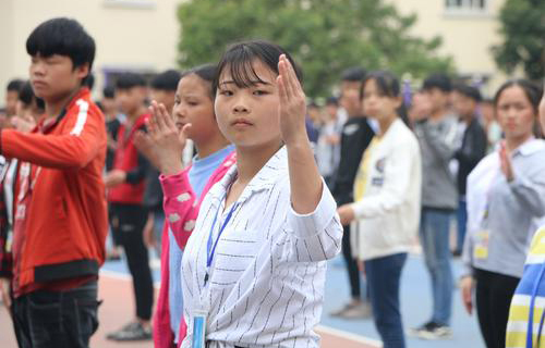  昭平职业教育中心