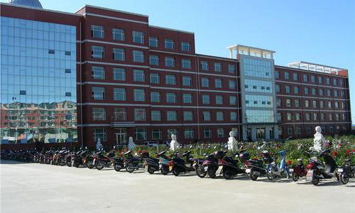  乾安县工业学校