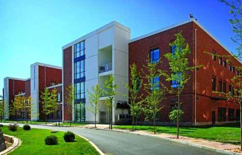  丹东市卫生学校