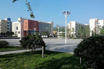  新昌大市聚职中