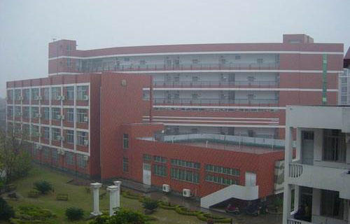  荔浦县古屯中等职业技术学校