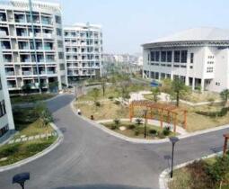  杭州护理学校