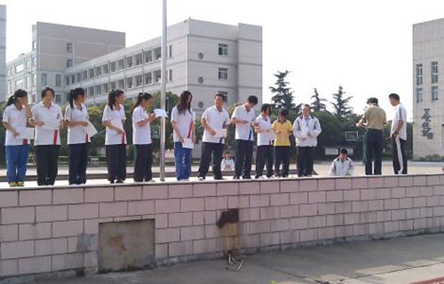  杭州市丝绸职工中等专业学校