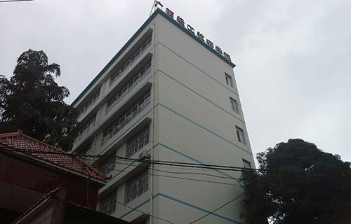  广西轻工技师学院