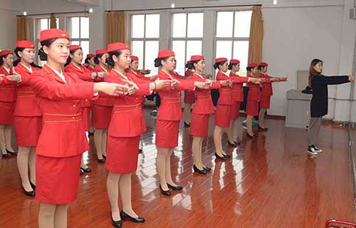  南宁航空乘务学校