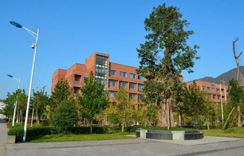  宝应职业技术教育中心校