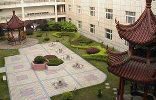  扬中市职业中学