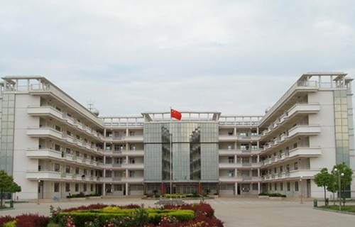  江苏建湖中等专业学校