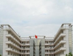  江苏建湖中等专业学校