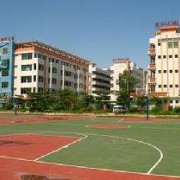  东营商业技工学校