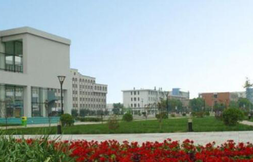  泰兴市刁铺镇职业高中