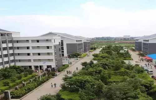  逊克县职业技术学校