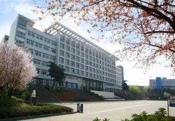  徐州生物工程学校