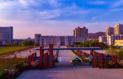  江苏灌云中等专业学校