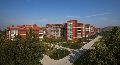  山东龙口会计中等专业学校