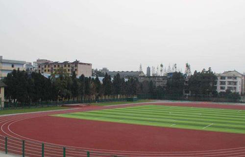  疏附县职业高中