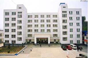  南通市轻工技工学校