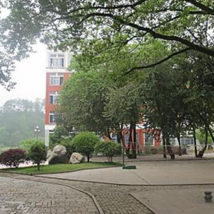  铜仁机电机械学校