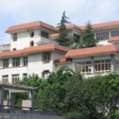  镇宁民族职业技术中学-2022年概况