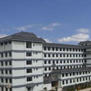  楚雄医药高等专科学校五年制大专