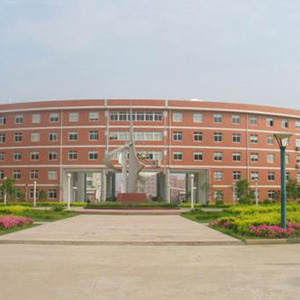  荆州计算机学校