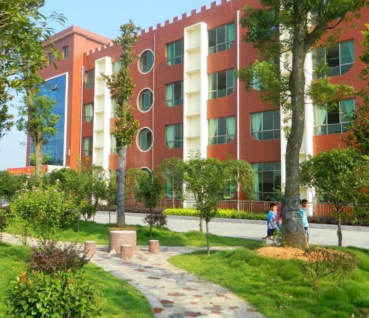  辽源汽车维修学校