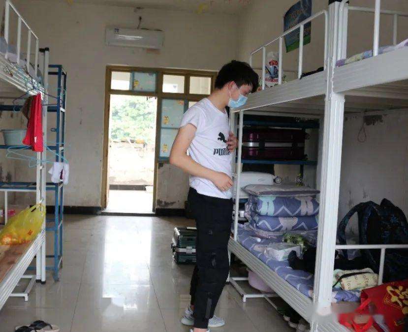 秭归职教中心宿舍