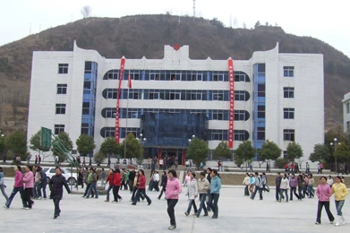 保康职教中心学校教学楼