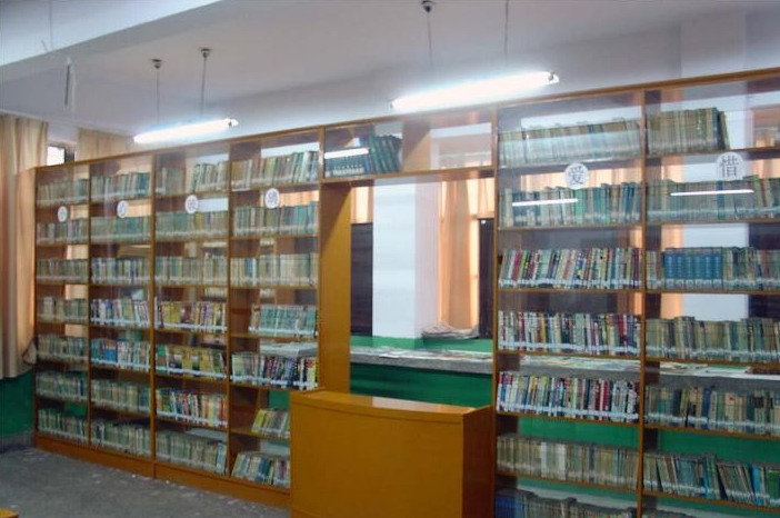 湖北科技工程技工学校图书馆