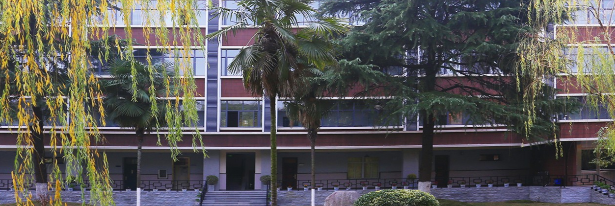 武汉第二职业教育中心学校一角