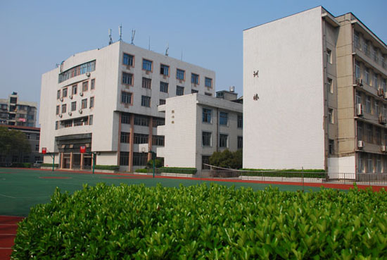 武汉中等职业艺术学校教学楼