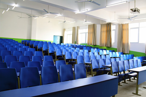 十堰医药卫生学校阶梯教室