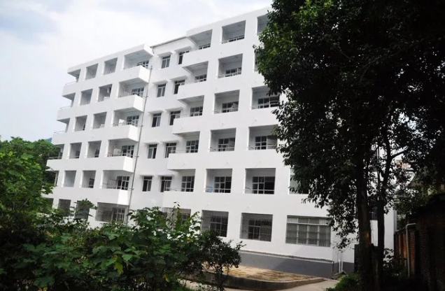 长阳职教中心宿舍