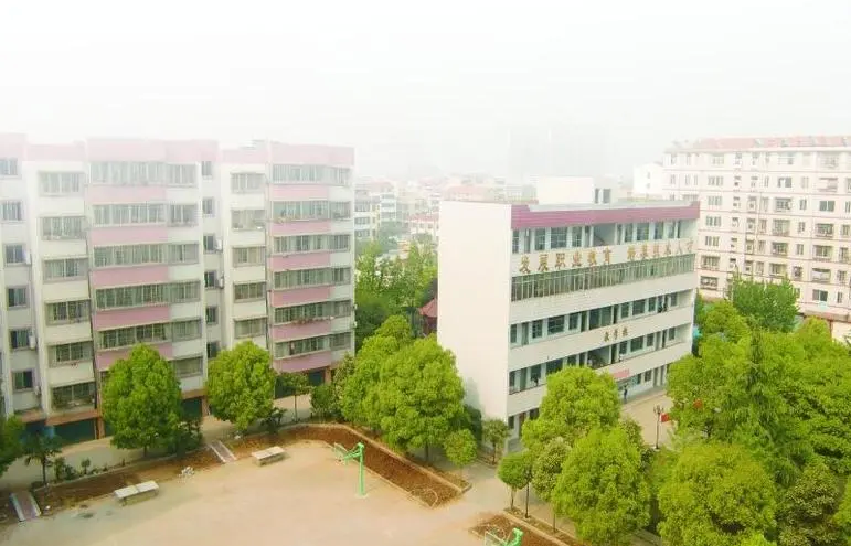 枣阳技工学校概貌