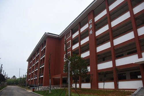 解放军第七四三五工厂汽车修理学校