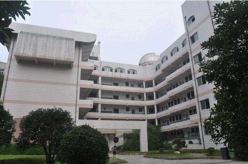 襄樊理工职业技术学校