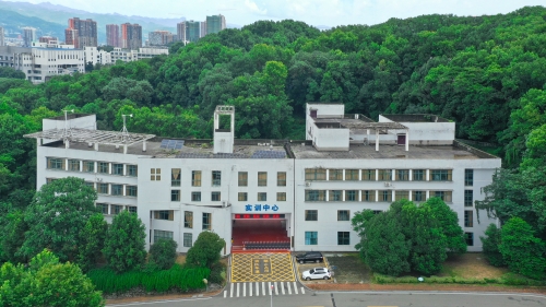 湖北葛洲坝高级技工学校