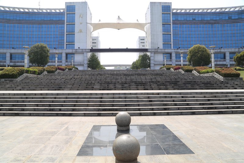 咸宁财税<a href=https://www.9951.cc/zhuanye/dazhuan/13486.html target=_blank class=infotextkey>会计</a>学校综合楼