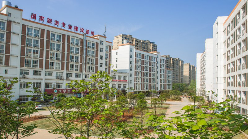 咸宁财税<a href=https://www.9951.cc/zhuanye/dazhuan/13486.html target=_blank class=infotextkey>会计</a>学校实训楼