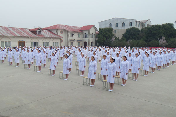  四川蜀都卫生学校